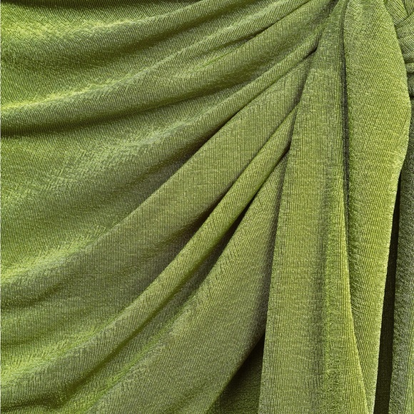 BRAND NEW NEVER WORN, Lulus Beachside Party Shiny Green Runched - Picture 4 of 5